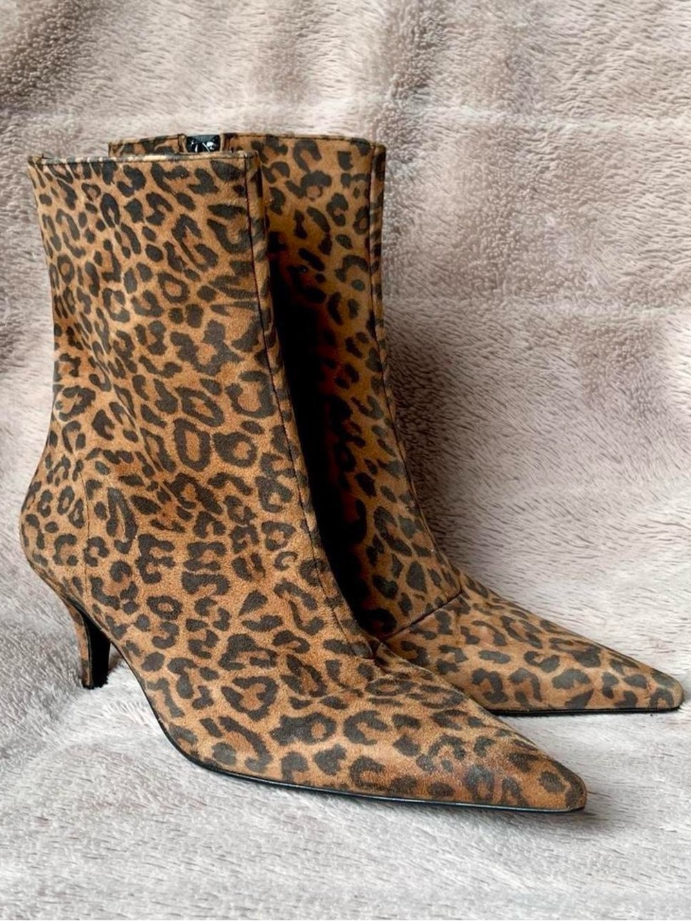 Size 38 Leopard/Cheetah Print Heeled Boots